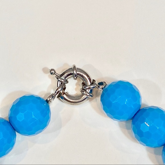 Blue Chunky Beaded Necklace - Picture 5 of 7